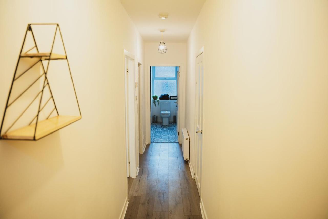 1 Bedroom Flat With Easy Parking/public Transport Apartment
