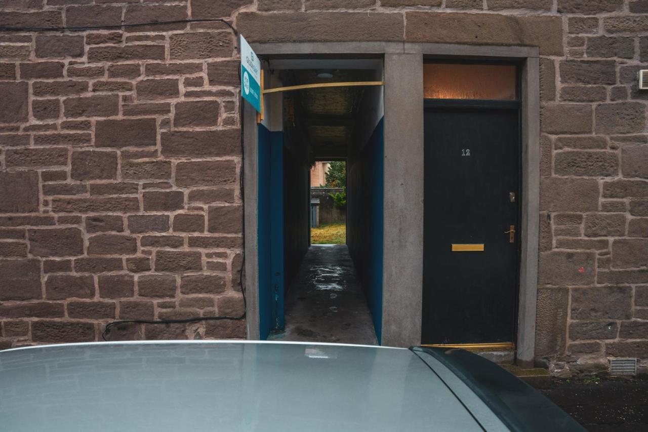 1 Bedroom Flat With Easy Parking/public Transport * Dundee